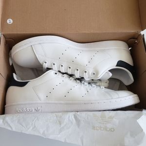 Adidas Stan Smith 10.5 White Navy Blue NWT